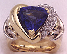 Ladies Tanzanite and Diamond Gold Ring
